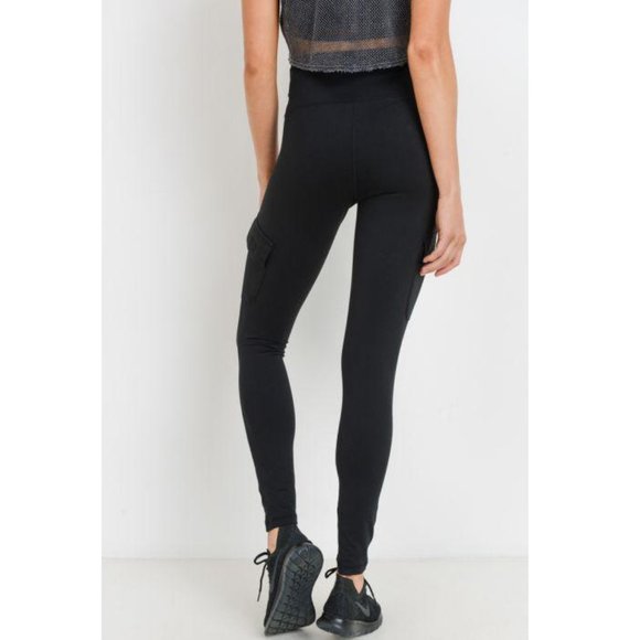 Highwaist Cargo Leggings with Velcro Pockets - Picture 4 of 9